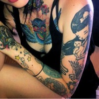 chicas tatuadas y desnudas